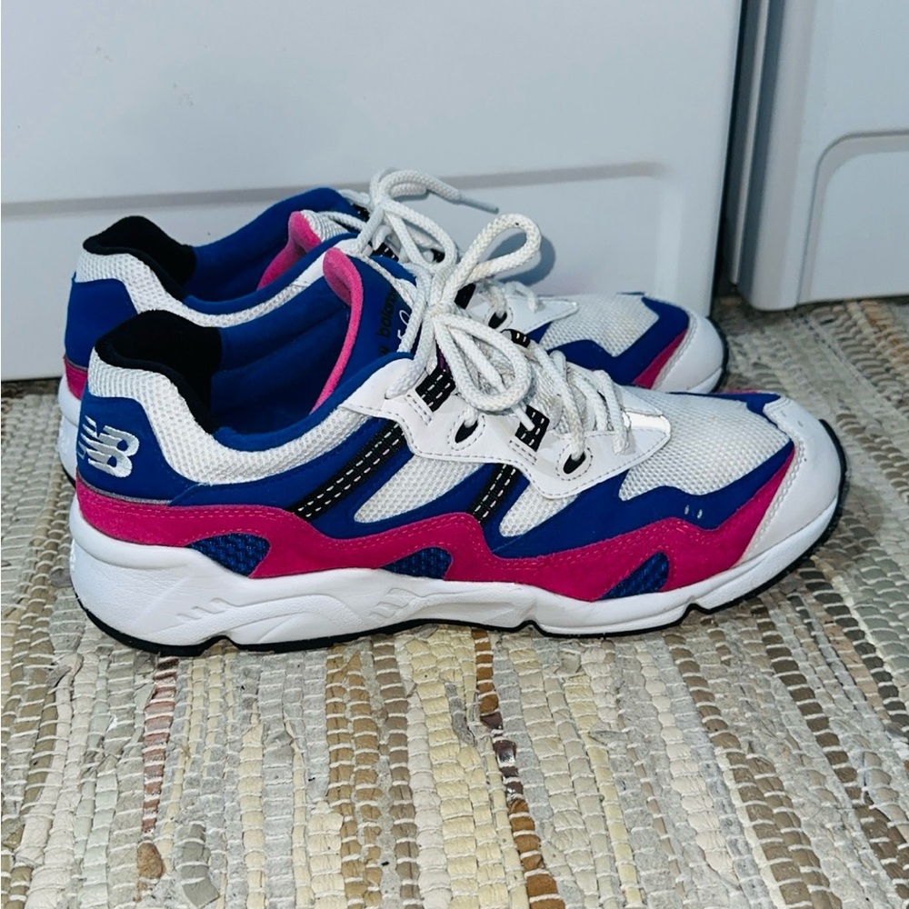 Men’s Size 10 New Balance 850 White, Blue, and Pink